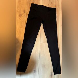 Women’s L Fabletics Powerhold Leggings